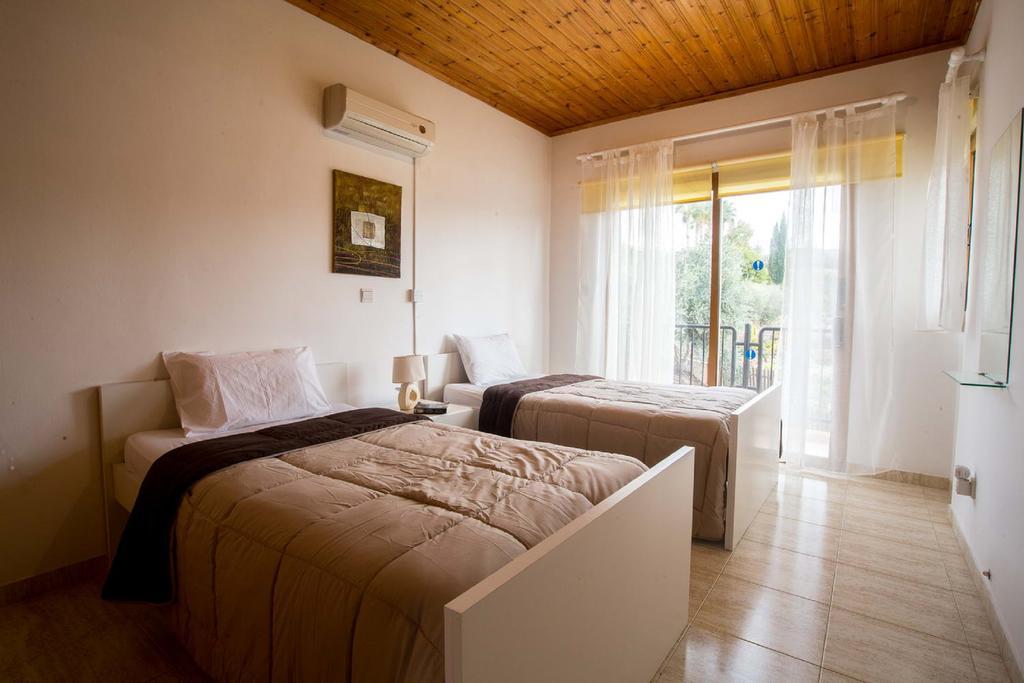 Coral Bay Sunkiss Villa Exterior foto